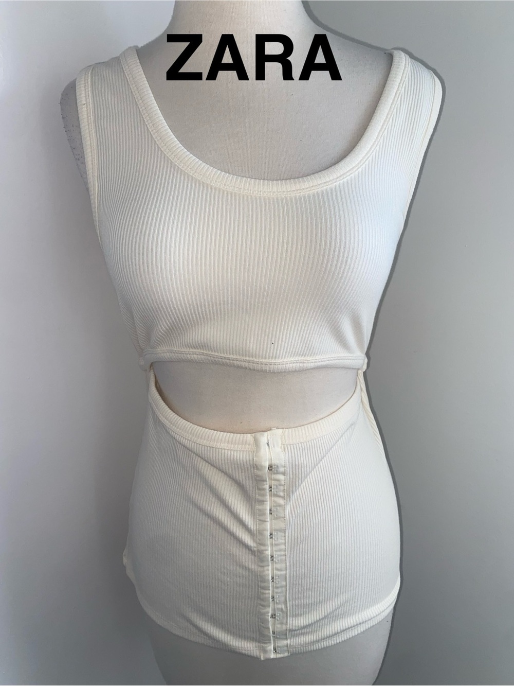 ZARA Cream Ribbed Cutout Tank To - Size L - NEW
